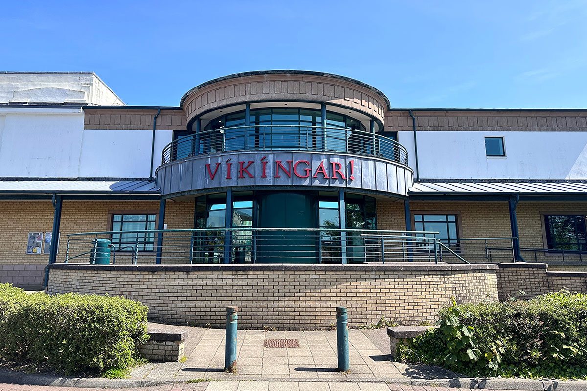 Outside of Vikingar!