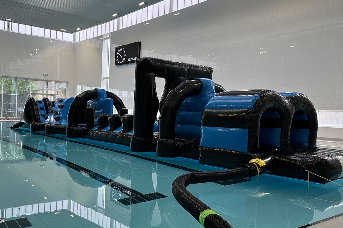 Inflatable fun run in the Portal pool